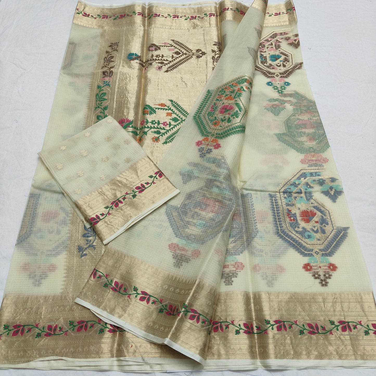 Kota saree with Jari borders