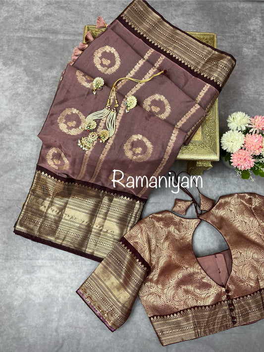 Rosy brown Banarasi saree with elegant Kanchi borders with pearl set