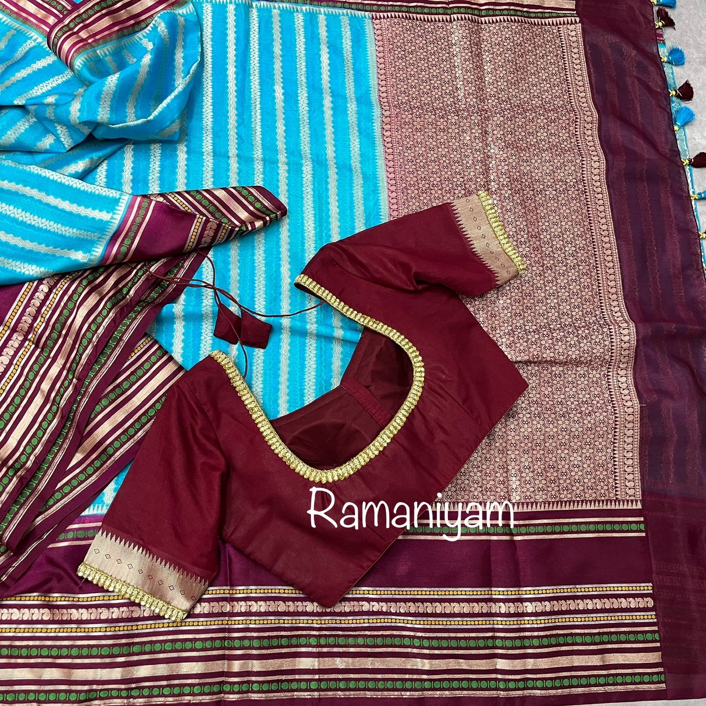 Copper sulphate Banarasi Kora saree with intricate thread borders - Ramaniyam USA